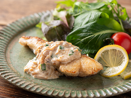 なめ茸いぶりがっこタルタル 白身魚に添えて（七味なめ茸