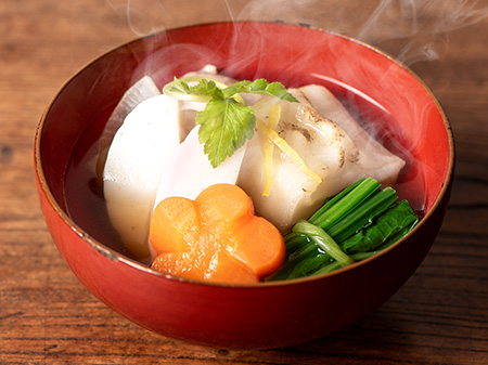 毎日だしで作るお雑煮（素材の、うまみ引き立つ。毎日だし） | 久世福