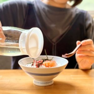 夏の味方！水出し昆布だしで作る、火を使わないお手軽ごはん