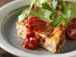夏野菜とサーモンの出汁キッシュ風（粉末毎日だし）
