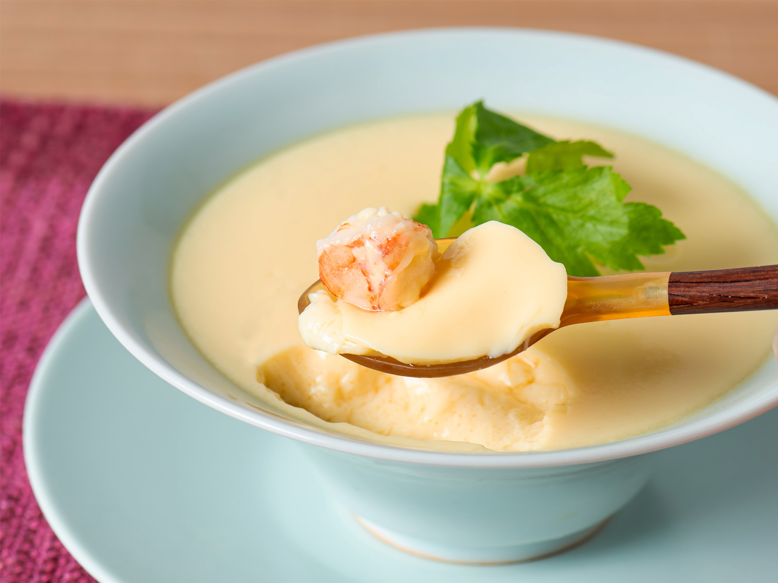 鶏節の旨み広がる 中華茶碗蒸し